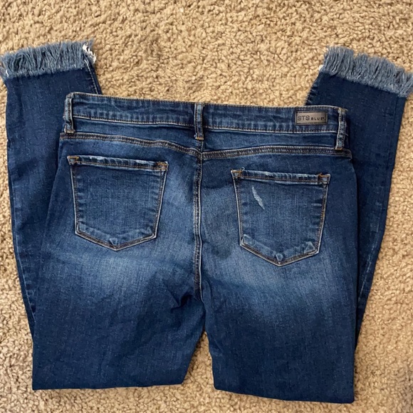 STS Blue “Emma” skinny cropped jeans w/ raw fringe hem 31 - Picture 6 of 7